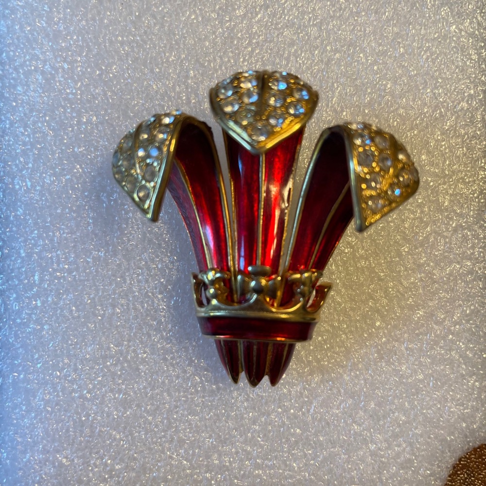 Vtg PEP Prince of Wales Feathers Brooch Red Enamel‎ Rhinestone Crown Gold Tone